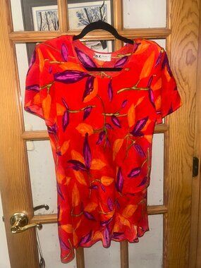 Silk Tiered Bottom Shirt w/Matching Pierced Earrings